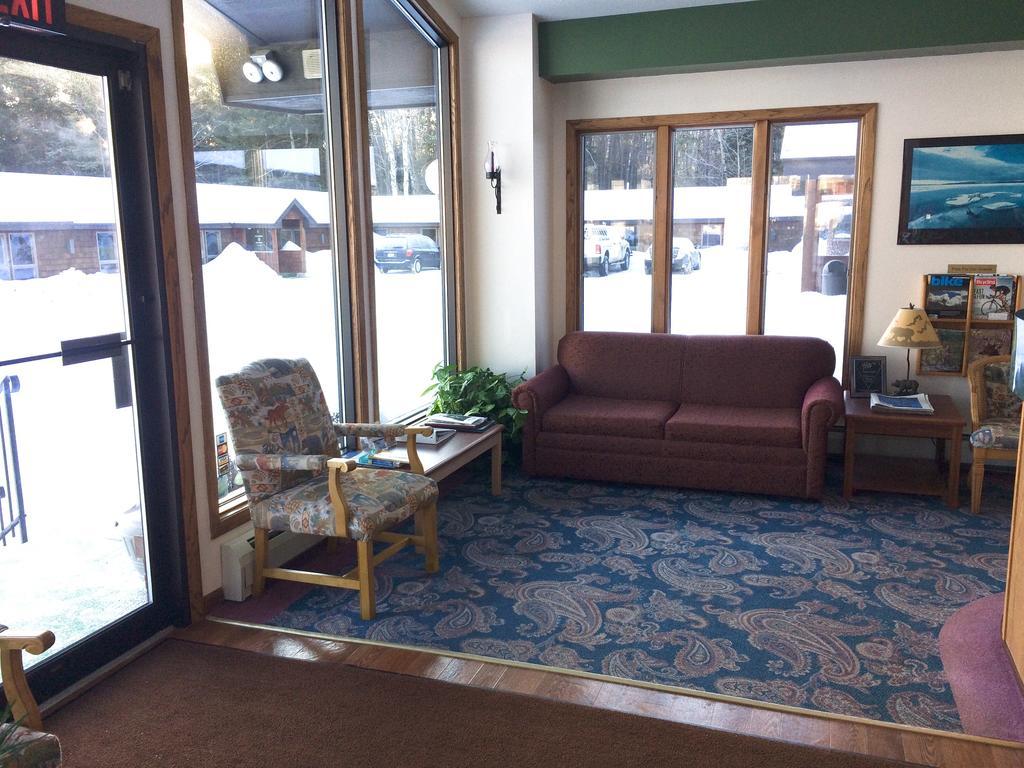 Cedar Motor Inn Marquette Dış mekan fotoğraf