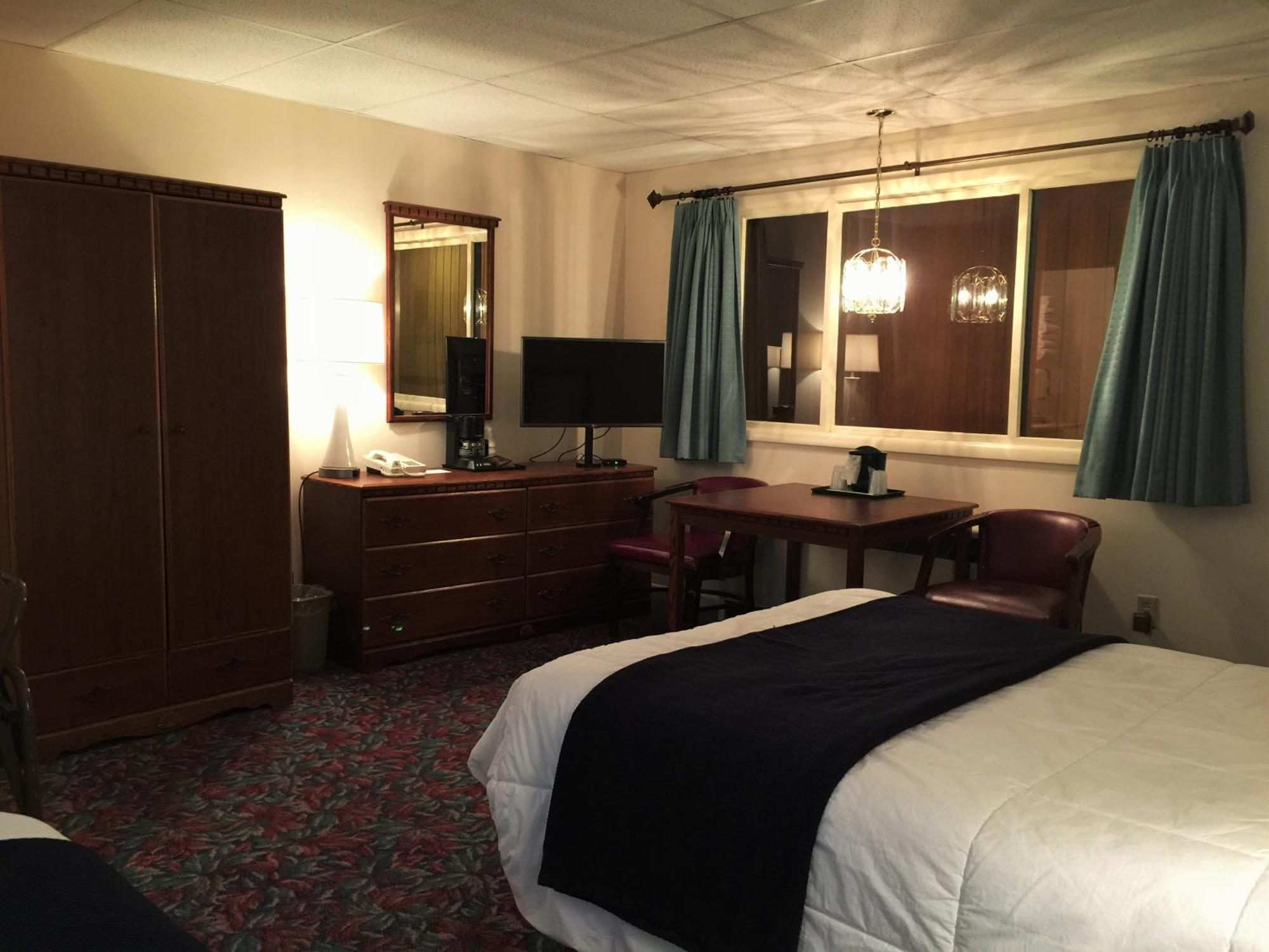 Cedar Motor Inn Marquette Oda fotoğraf