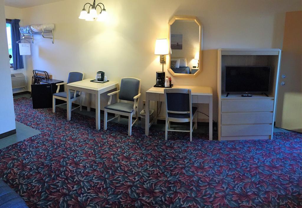 Cedar Motor Inn Marquette Dış mekan fotoğraf