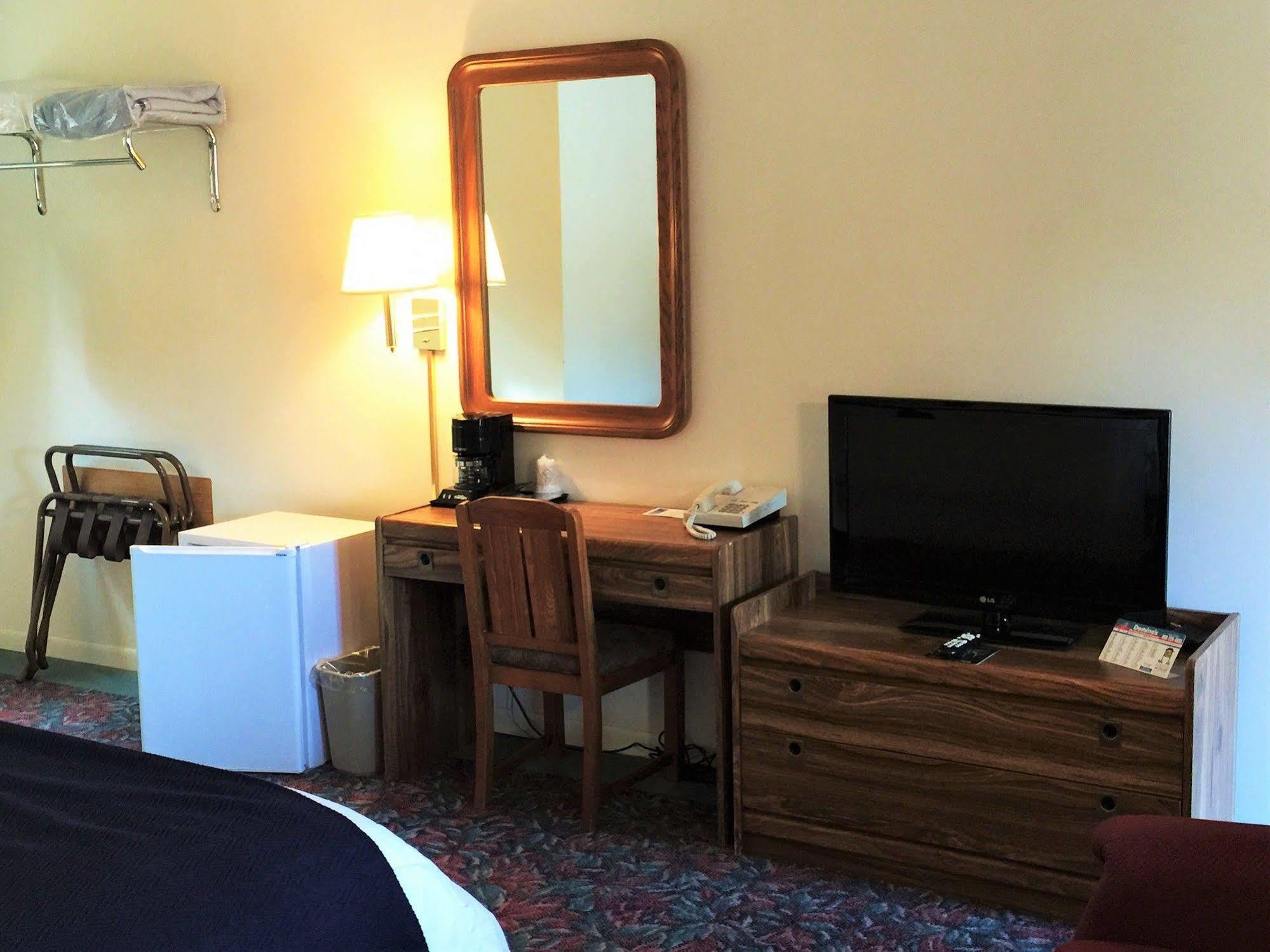 Cedar Motor Inn Marquette Dış mekan fotoğraf