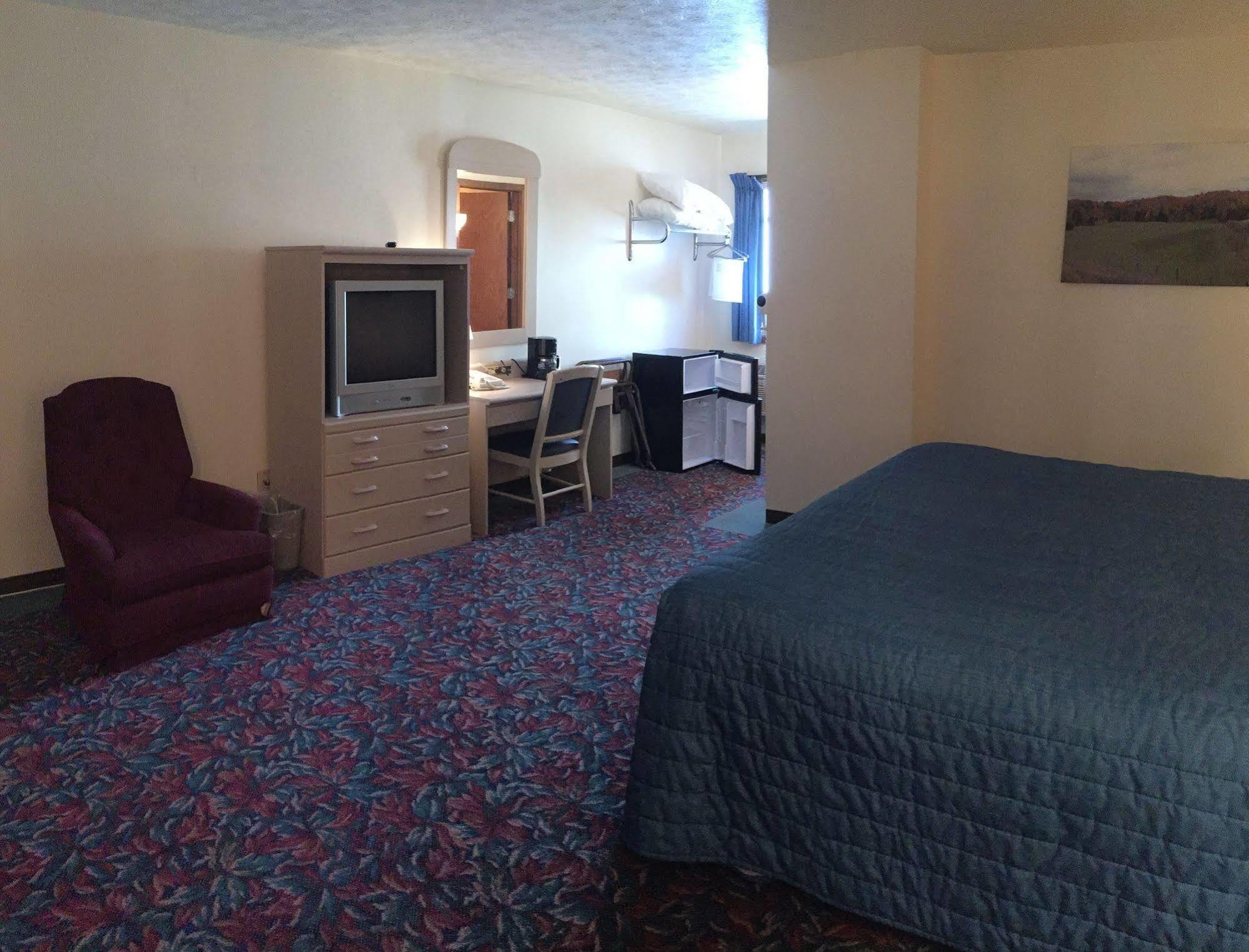 Cedar Motor Inn Marquette Dış mekan fotoğraf
