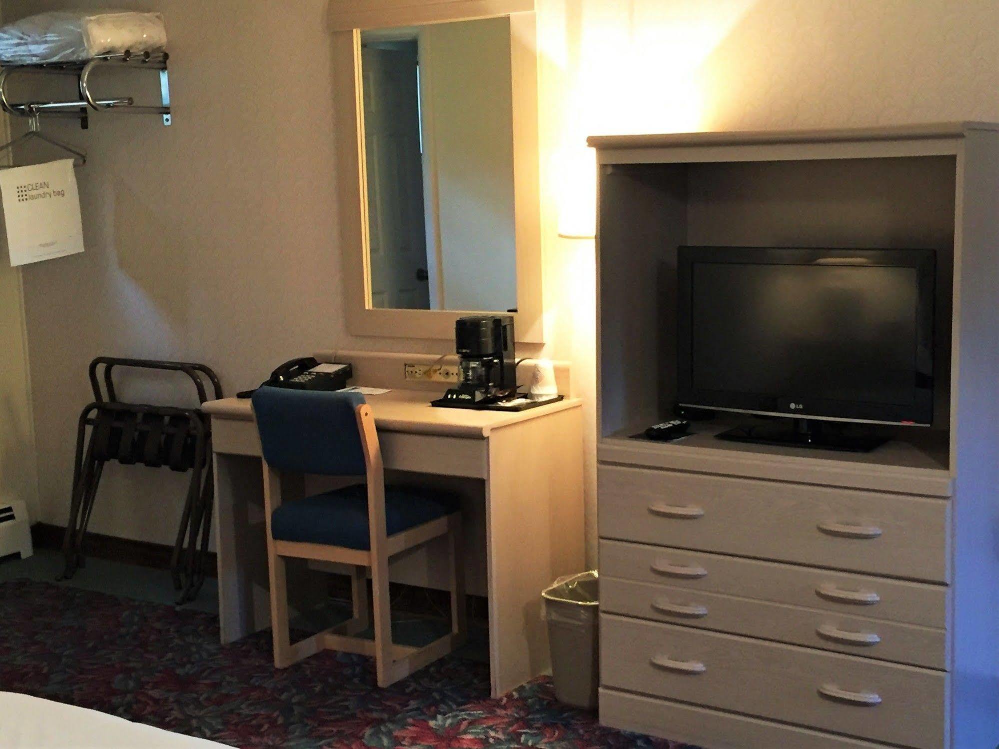 Cedar Motor Inn Marquette Dış mekan fotoğraf