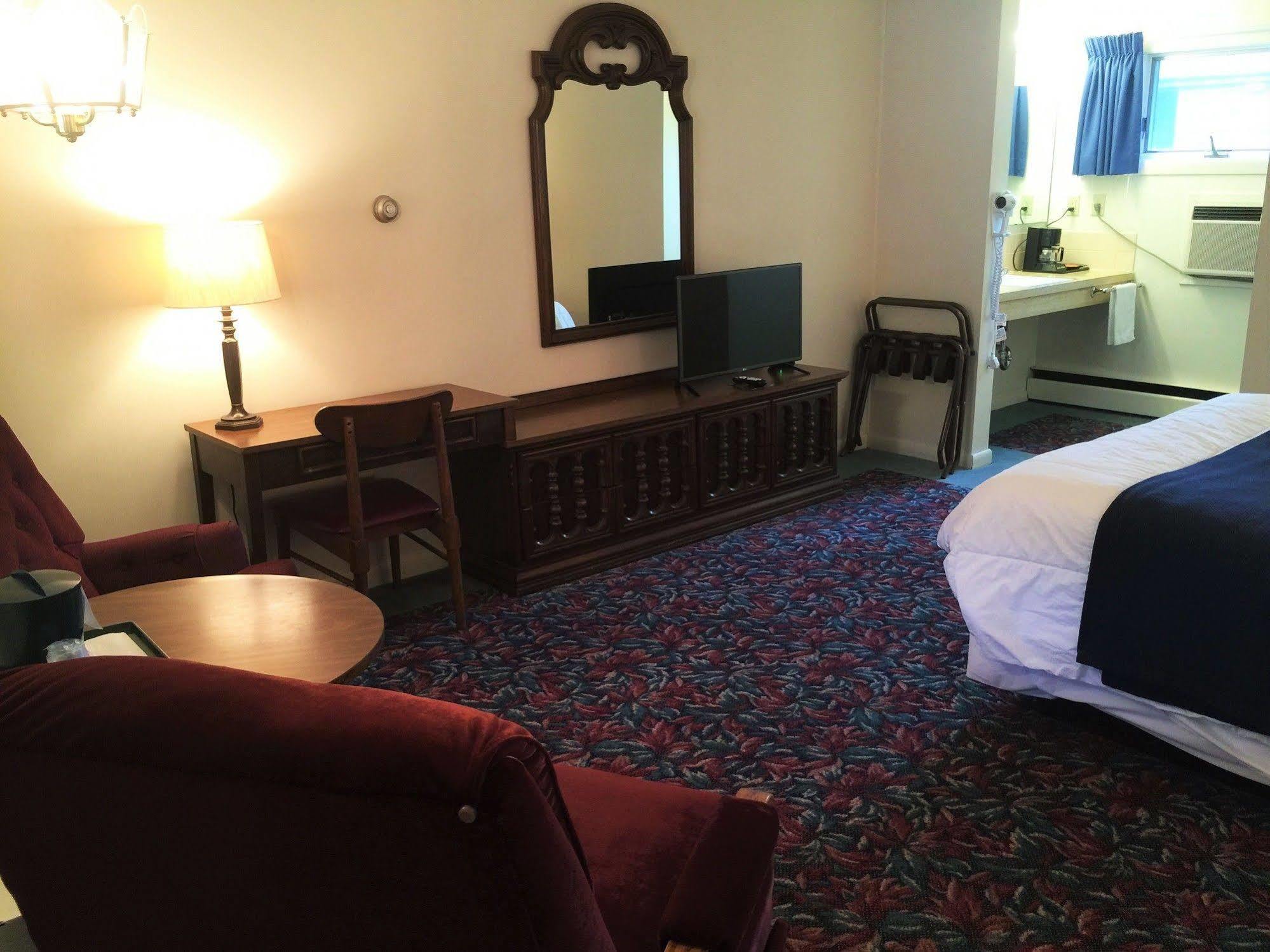 Cedar Motor Inn Marquette Dış mekan fotoğraf