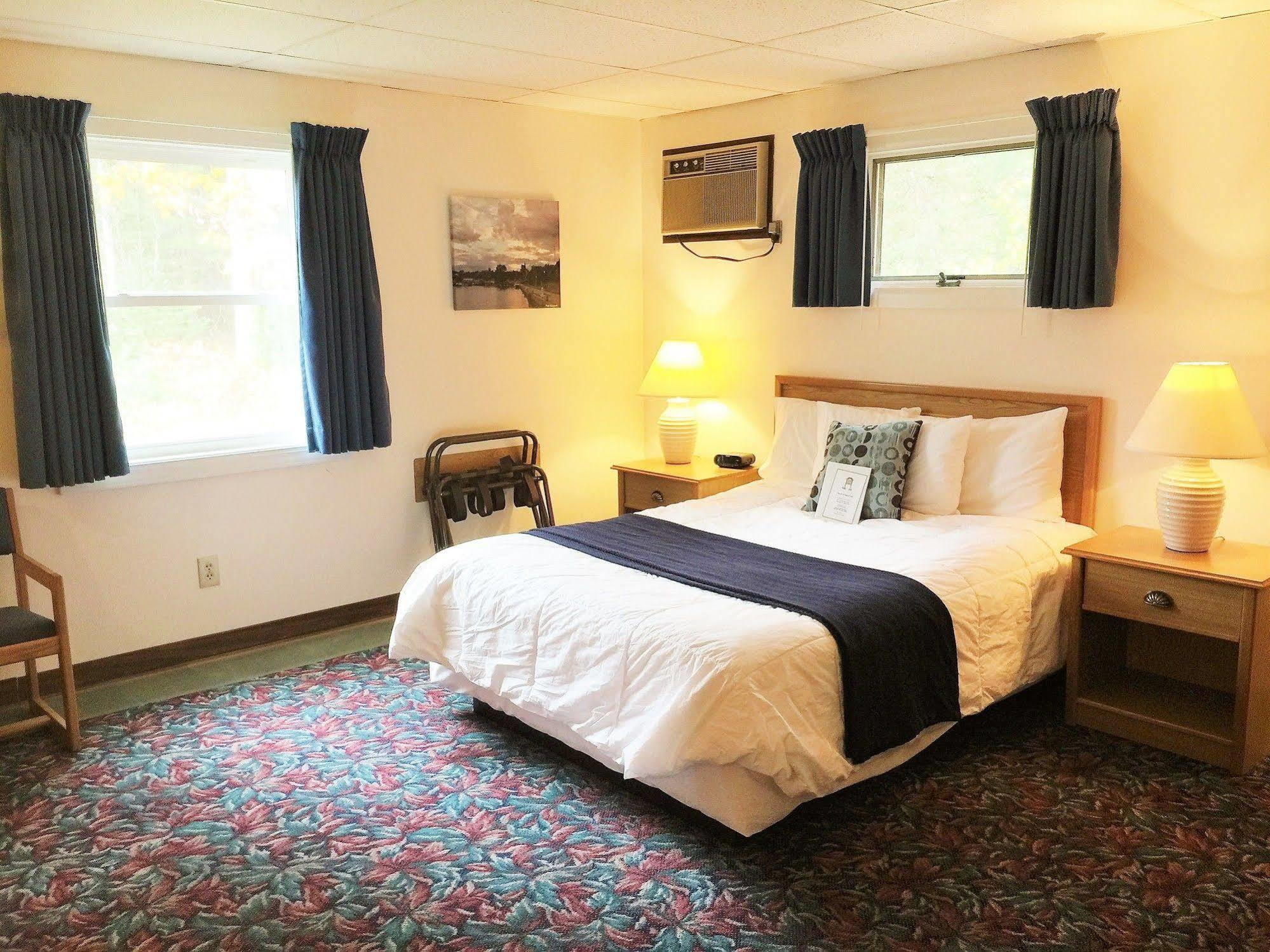 Cedar Motor Inn Marquette Dış mekan fotoğraf