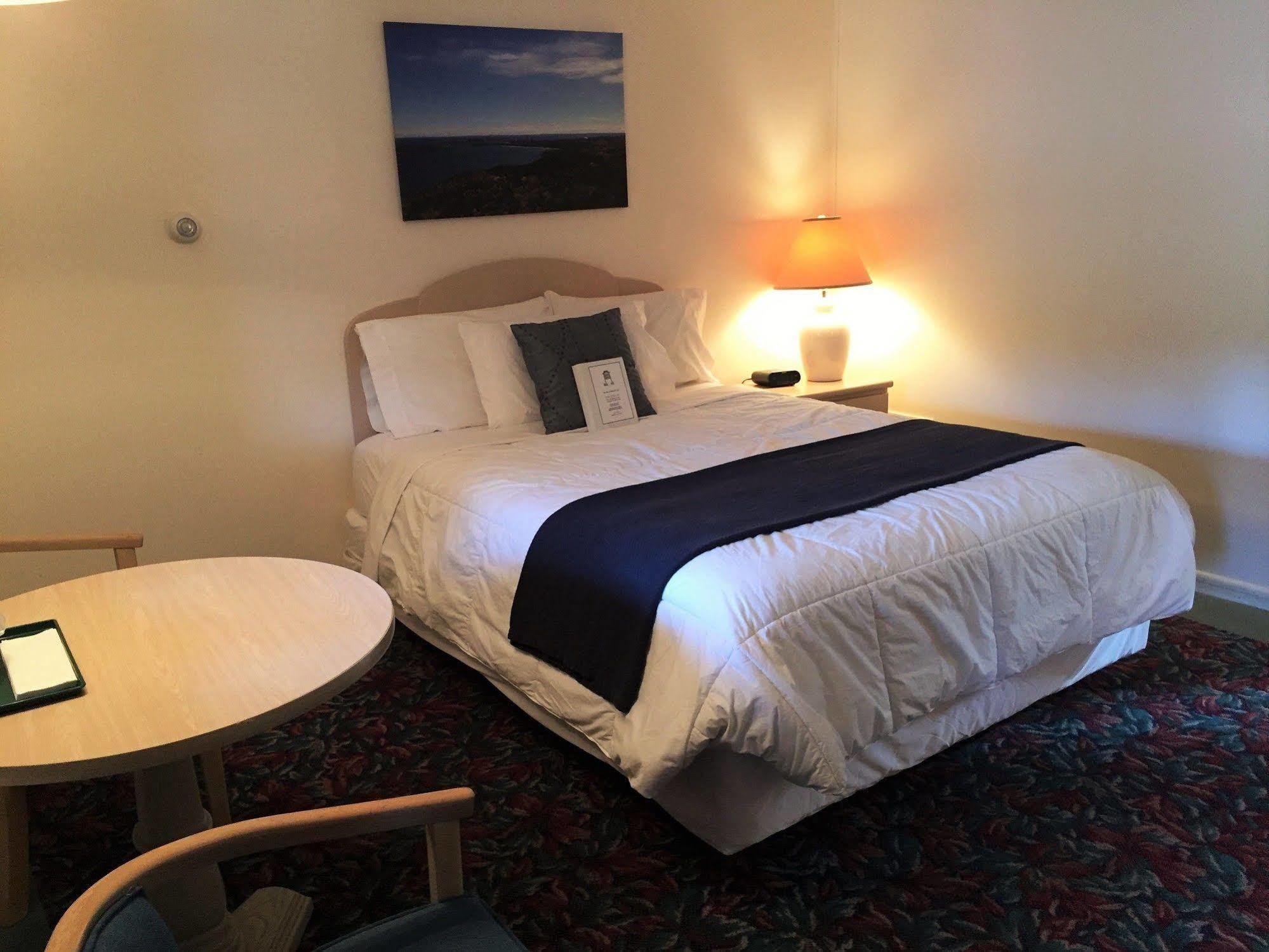 Cedar Motor Inn Marquette Dış mekan fotoğraf
