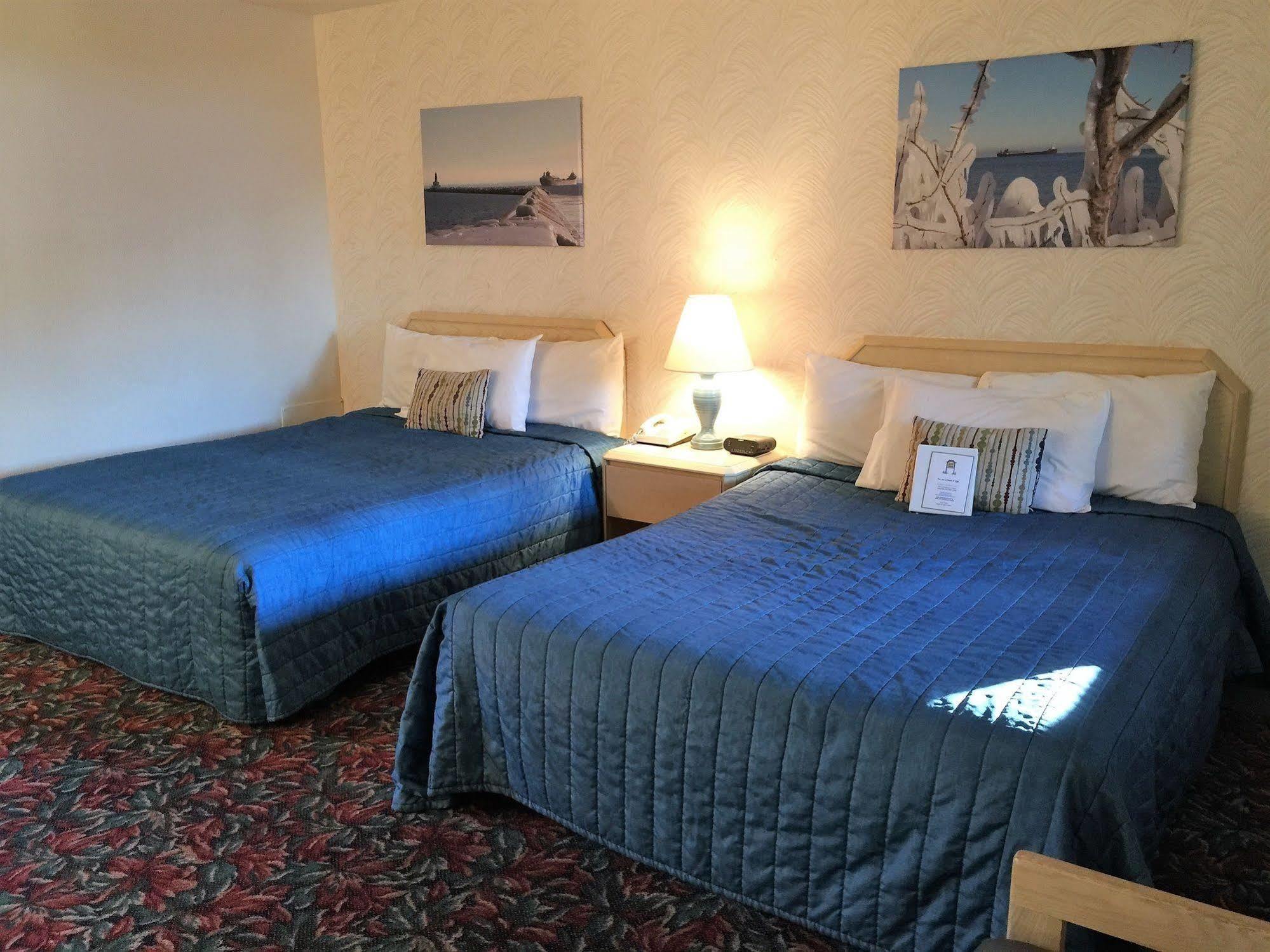 Cedar Motor Inn Marquette Dış mekan fotoğraf