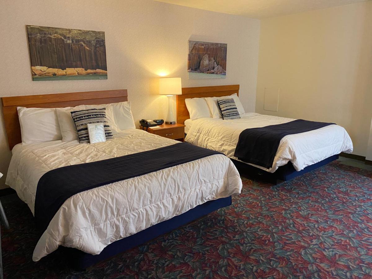 Cedar Motor Inn Marquette Dış mekan fotoğraf